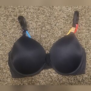 PINK Victoria's Secret Black Bra with Molded Cups